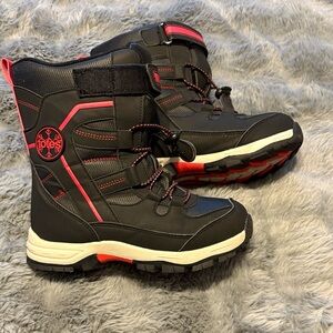 Youth Totes Snow Boots